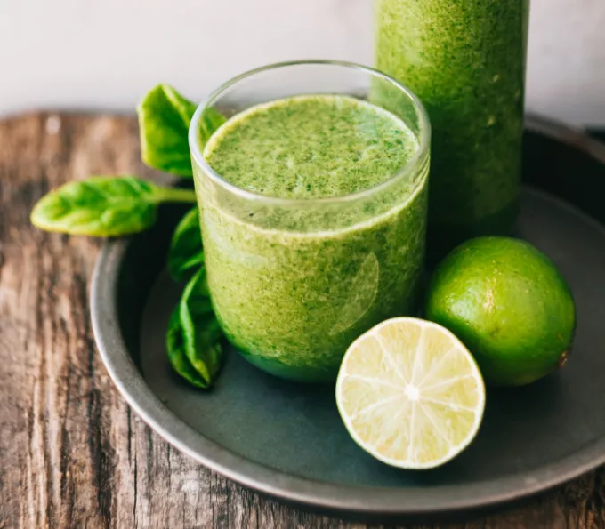 Vitalité et fraîcheur dans chaque verre avec la méthode Alilenat à Méry pour votre bien-être